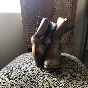 Shoes/Boots